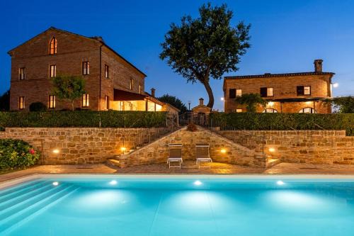 SantʼAngelo in Pontano Casa | Historic Villa With Pool In Marche Hills