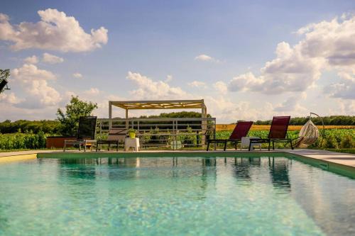 Ferretto Casa | Historic Villa Overlooking Cortona Vineyards