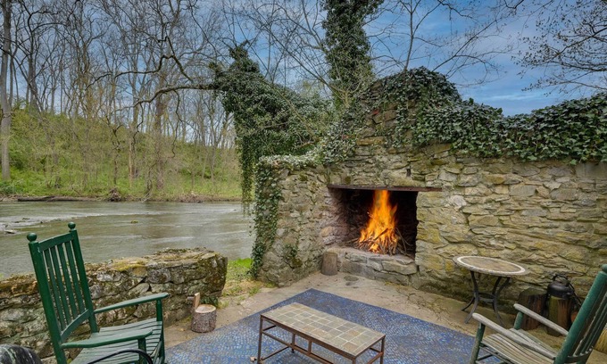 Boonsboro Casa | ‘Cool Hollow House’ Historic Waterfront Retreat!