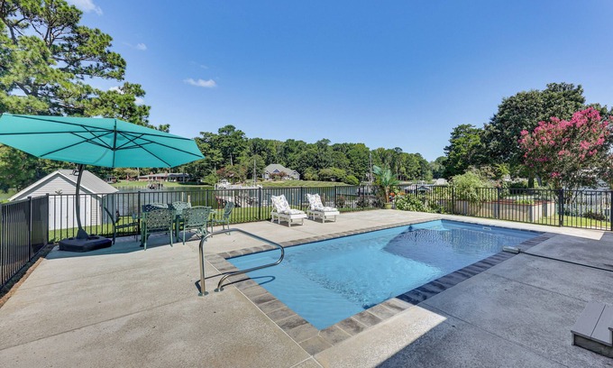 Reedville Casa | Historic Waterfront Home w/Dock in Reedville!