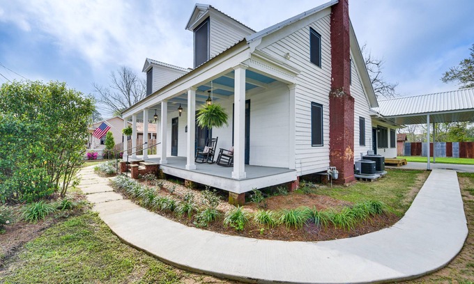 Grand Coteau Casa | Historical 1835 Home in Grand Coteau!