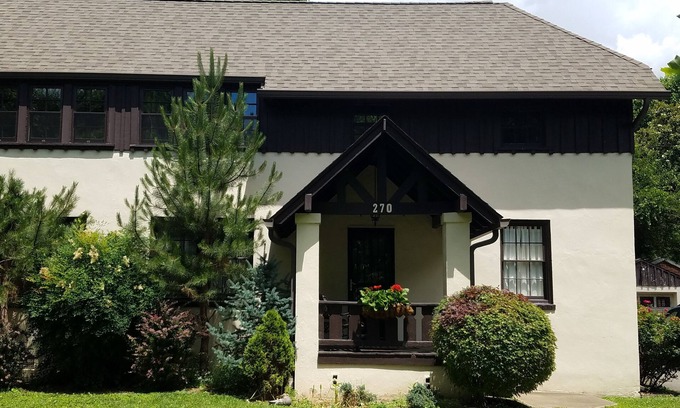 Kingsport Cabaña | Casa histórica en el centro de Kingsport
