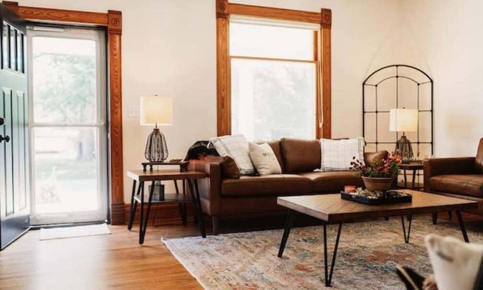 Meriden Casa | Historical House at 104