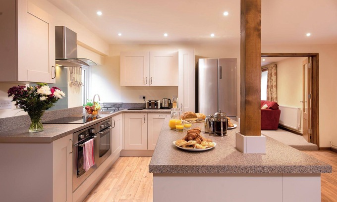 Berrynarbor Casa | Historical large barn for large family gatherings nestled in North Devon