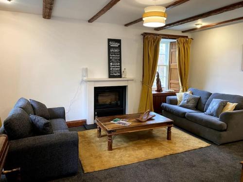 Old Deer Casa | Historical North Cottage in Old Deer