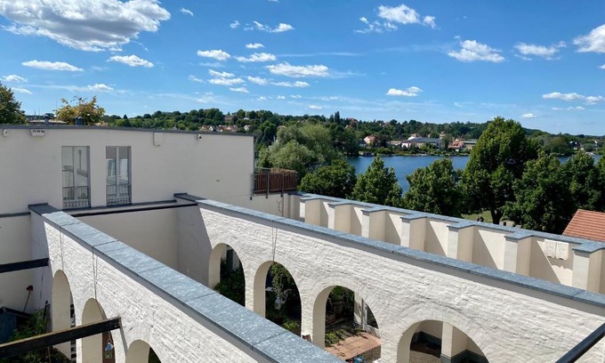 Werder Apartamento | Historisches Loft auf der Insel am Wasser