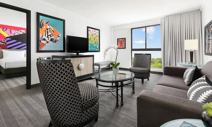 Lower Allston Hotel | History and Culture! Short Drive to TD Garden, Parking
