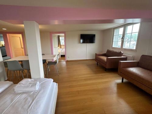 Niederdorf Apartamento | HITrental Limmatquai Apartment