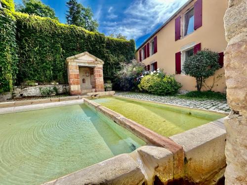 Menotey Apartamento | HitTheRoad Fontaine Bourguerins
