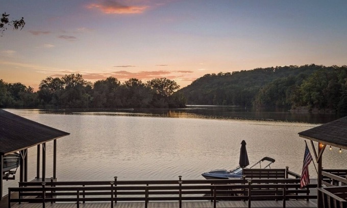 Chickamauga Lake Casa | Hiwassee Riverfront 3 BR House