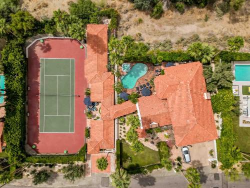 The Mesa Casa | HMPS016 - Casa Grande Tennis Estate -8 - Meredith Lodging