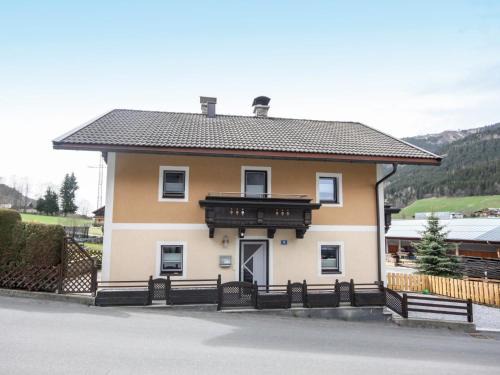 Bruck an der Grossglocknerstrasse Casa | Holiday Home Machreich by Interhome