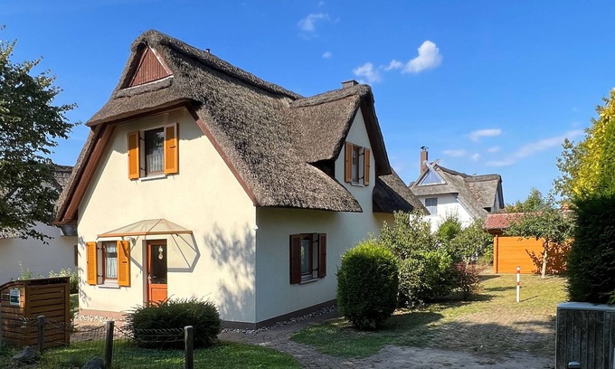 Insel Poel Casa | Holiday home Reethus Blinkfüer - holiday under the thatch!