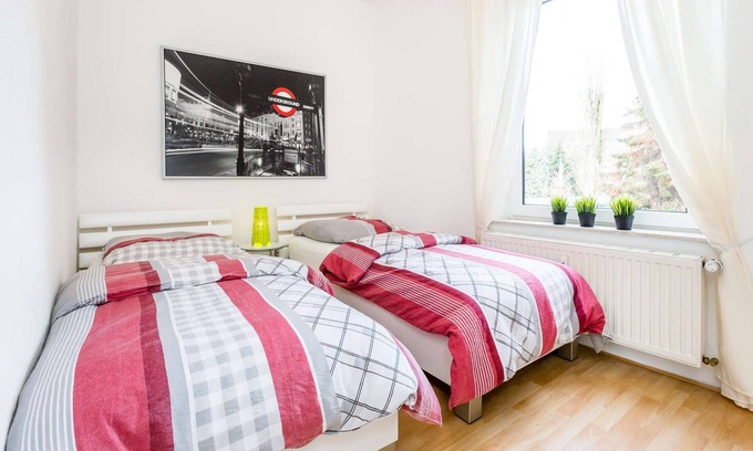 Eicken Apartamento | HÖ01 large apartment with dryer and washing machine