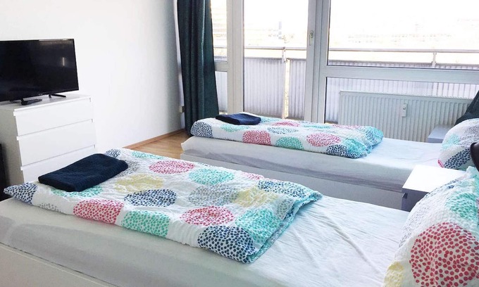 Kalk Apartamento | HÖ01 large apartment with dryer and washing machine