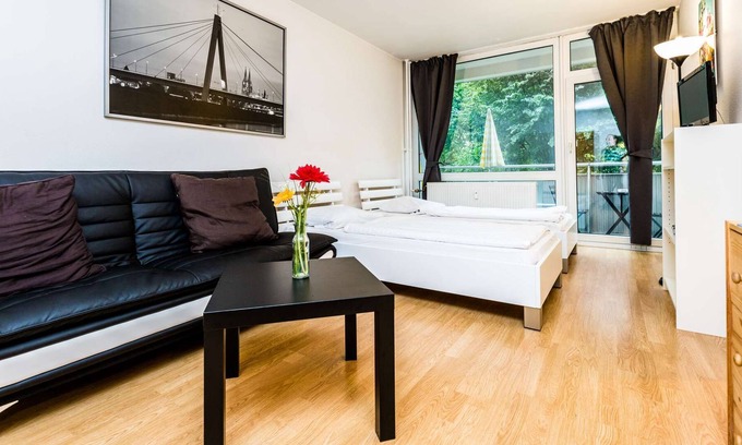 Kalk Apartamento | HÖ01 large apartment with dryer and washing machine