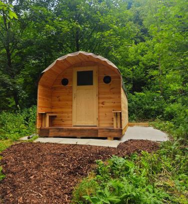 Kirchensittenbach Otro | Hobbit Hütte am Bach ohne Bettwäsche