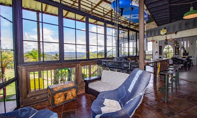 El Penol Cabina | HOBBIT HOTEL