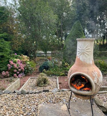 Horncliffe Casa | Hobbit House Character Cottage