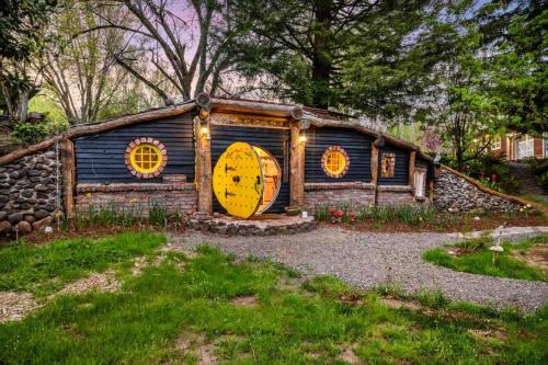 Salem Casa | Hobbits Rest