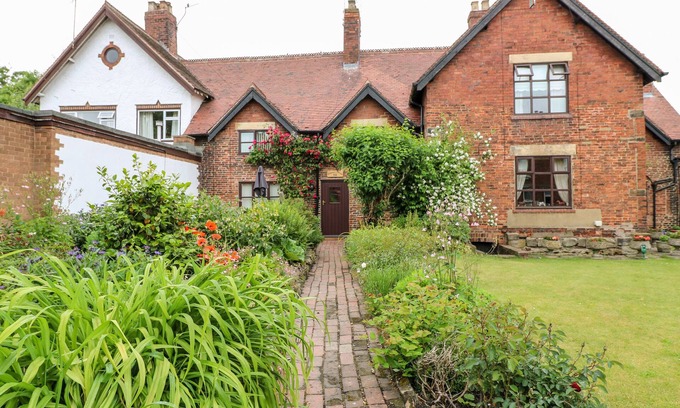 Ilkeston Cabaña | HOBSON'S COTTAGE 10 MAIN STREET, family friendly in Ilkeston