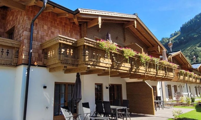 Rauris Apartamento | Hochalmbahnen Chalets Rauris 1-20 WE4, Maislaufeldweg 1r OG