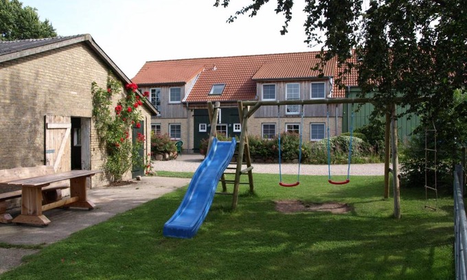 Dorphof Apartamento | Hof Schubyfeld