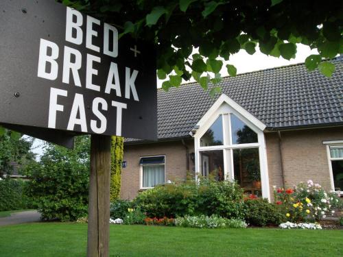 Lutten Cama Y Desayuno | Hof van Lutten