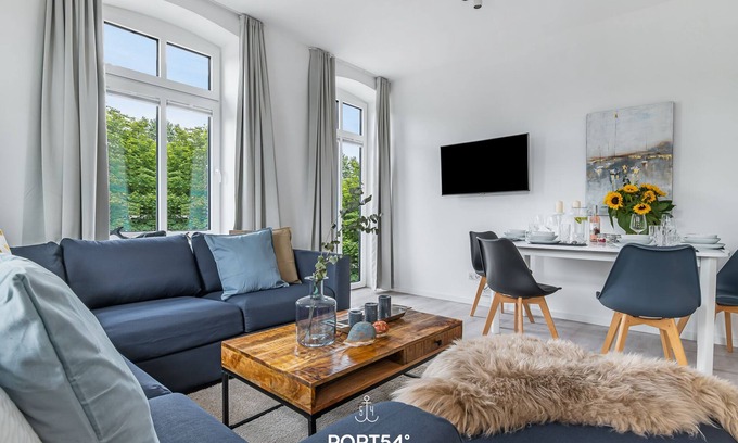 Emmelsbull Apartamento | Hofwächter - for 6 people, rural, idyllic, North Sea