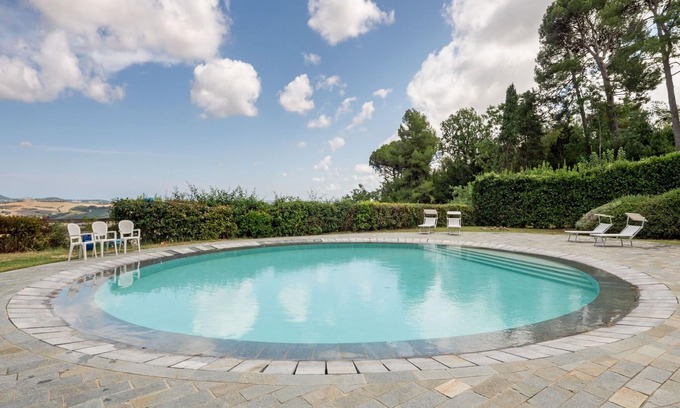 Mombaroccio Casa | Casa en Villagrande con Piscina y Cerca de Playa