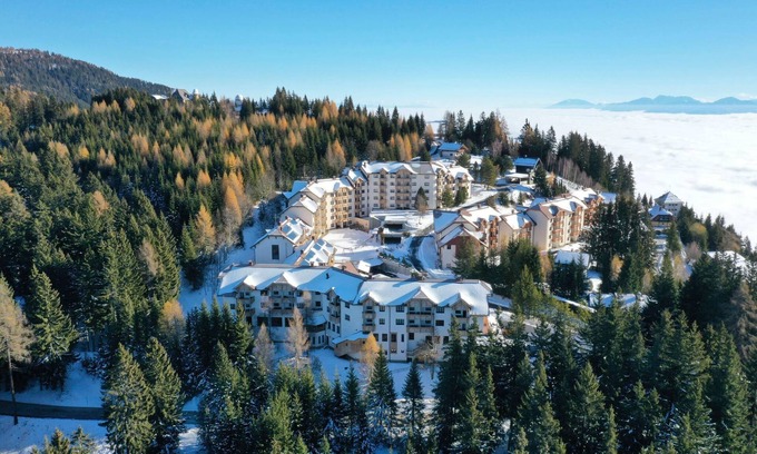 Kanzelhohe Apartamento | Holiday apartment in Gerlitzen with wellness area