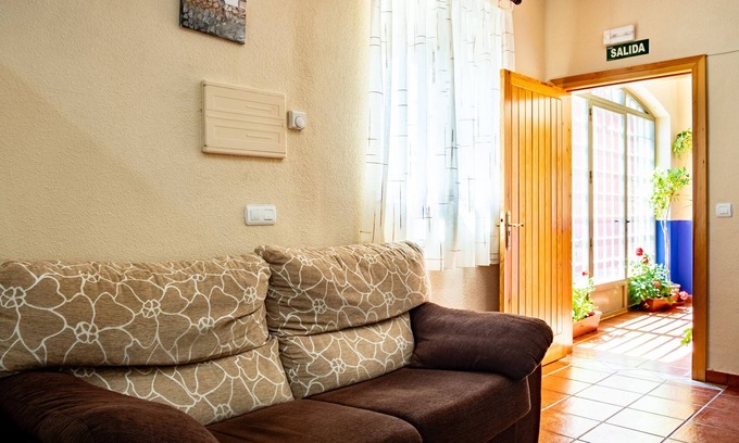 La Rinconada de la Sierra Casa | Casa de vacaciones 'El Carrero' con vistas a la montaña, terraza compartida y Wi-Fi