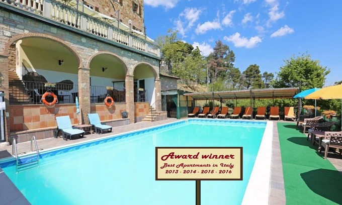 Montecastelli Apartamento | Holiday apartment Montecastelli for 1 - 6 persons with 2 bedrooms - Farmhouse