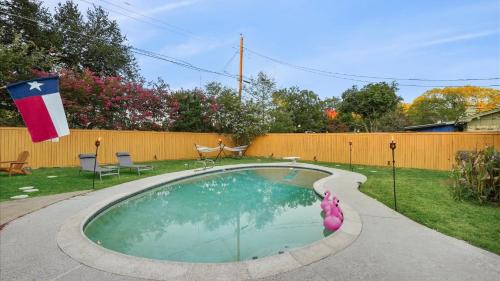 Irving Casa | Holiday 4BR 2BA Home with Pool, Hot Tub, Fire Pit