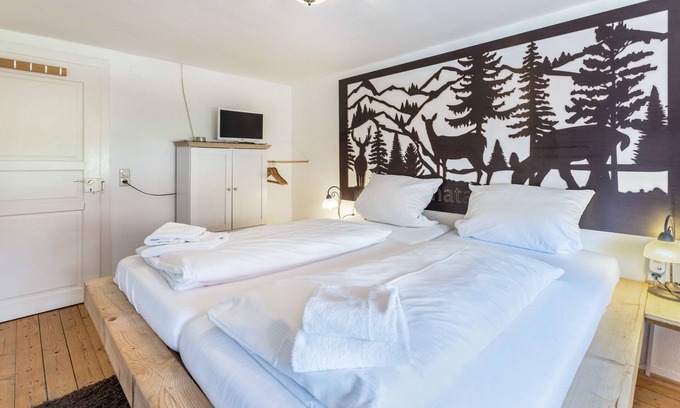 Uehlingen-Birkendorf Apartamento | Apartamento vacacional "Haus Steinatal" con balcón, jardín compartido y Wi-Fi