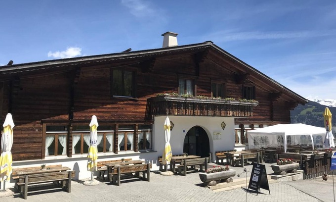 Tavanasa Apartamento | Apartamento de vacaciones Surcuolm (Obersaxen) para 6 - 7 personas con 2 dormitorios - Apartamento