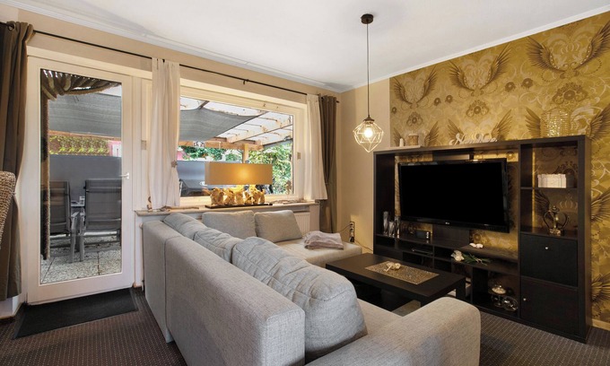 Burg Apartamento | Apartamento vacacional 'Kompass Oase' con terraza privada, jardín privado y Wi-Fi