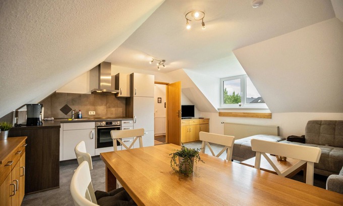 Stedesdorf Apartamento | Apartamento vacacional 'Nordsee Ferienwohnung Möwe' con jardín y Wi-Fi