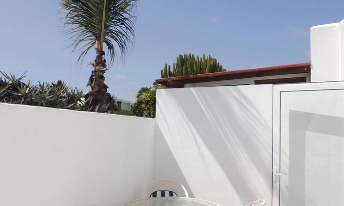 Charco del Palo Apartamento | Apartamento de vacaciones Charco del Palo para 1 - 2 personas - Apartamento en casa unifamiliar o pl