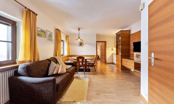 Fie allo Sciliar Apartamento | Apartamento vacacional "Florerhof Lavendel" con vistas a la montaña, sauna, wifi y jardín