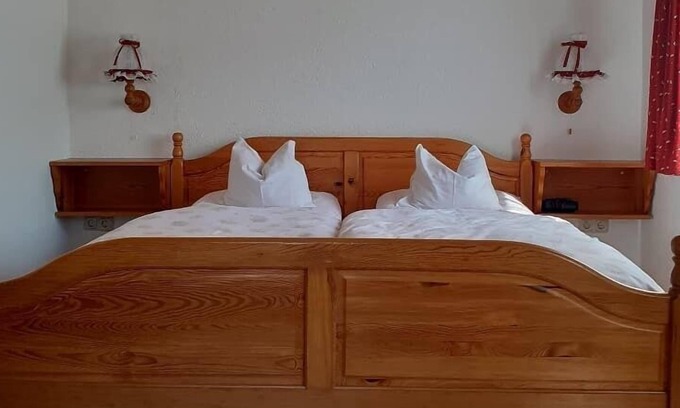 Untergriesbach Apartamento | Holiday apartment with a large garden to linger