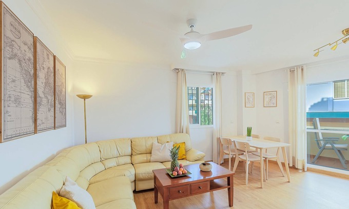 Torrox Costa Apartamento | Apartamento vacacional A222 El Recreo con balcón, aire acondicionado y Wi-Fi