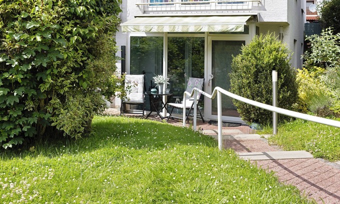 Niederzwehren Apartamento | Apartamento 'Ferienwohnung An Der Dönche' con terraza privada, jardín privado y Wi-Fi