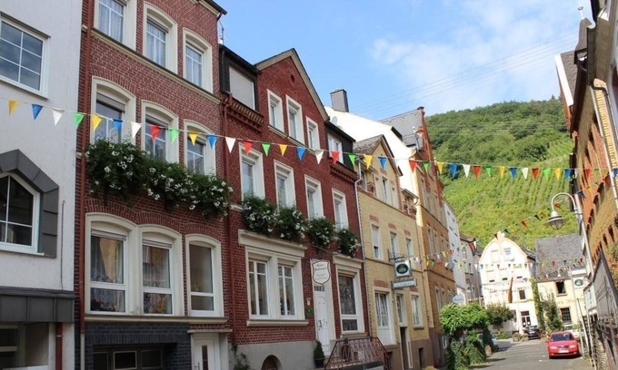 Alf Apartamento | holiday apartment/apt. for 5 guests with 65m² in Alf (180555)