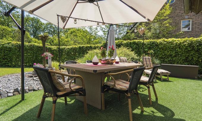 Elten Apartamento | Apartamento vacacional "Auf dem Eltenberg" con jardín privado, 4 baños y Wi-Fi