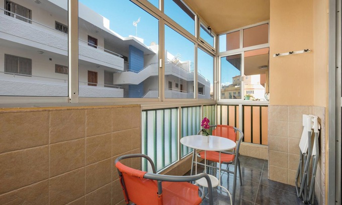 Las Caletillas Apartamento | Apartamento vacacional 'Casa Caletillas' cerca de la playa con Wi-Fi y balcón