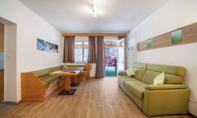 Saltusio Apartamento | Apartamento vacacional "Camping Passeier Lavendel" con vistas a la montaña, piscina, sauna y Wi-Fi