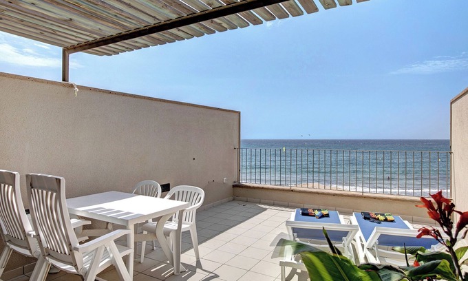 El Medano Apartamento | Apartamento de vacaciones 'Casa Médano 20 En El Médano' con vistas al mar, terraza y Wi-Fi