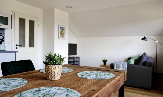 Stockach Apartamento | Holiday apartment "Casa El Aberle" Modernly furnished in a beautiful location with parking space