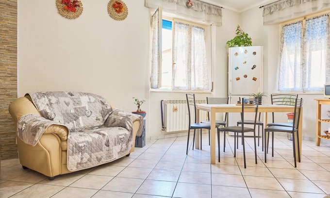 Piombino Apartamento | Apartamento vacacional "Casa Laureta" con terraza privada y Wi-Fi
